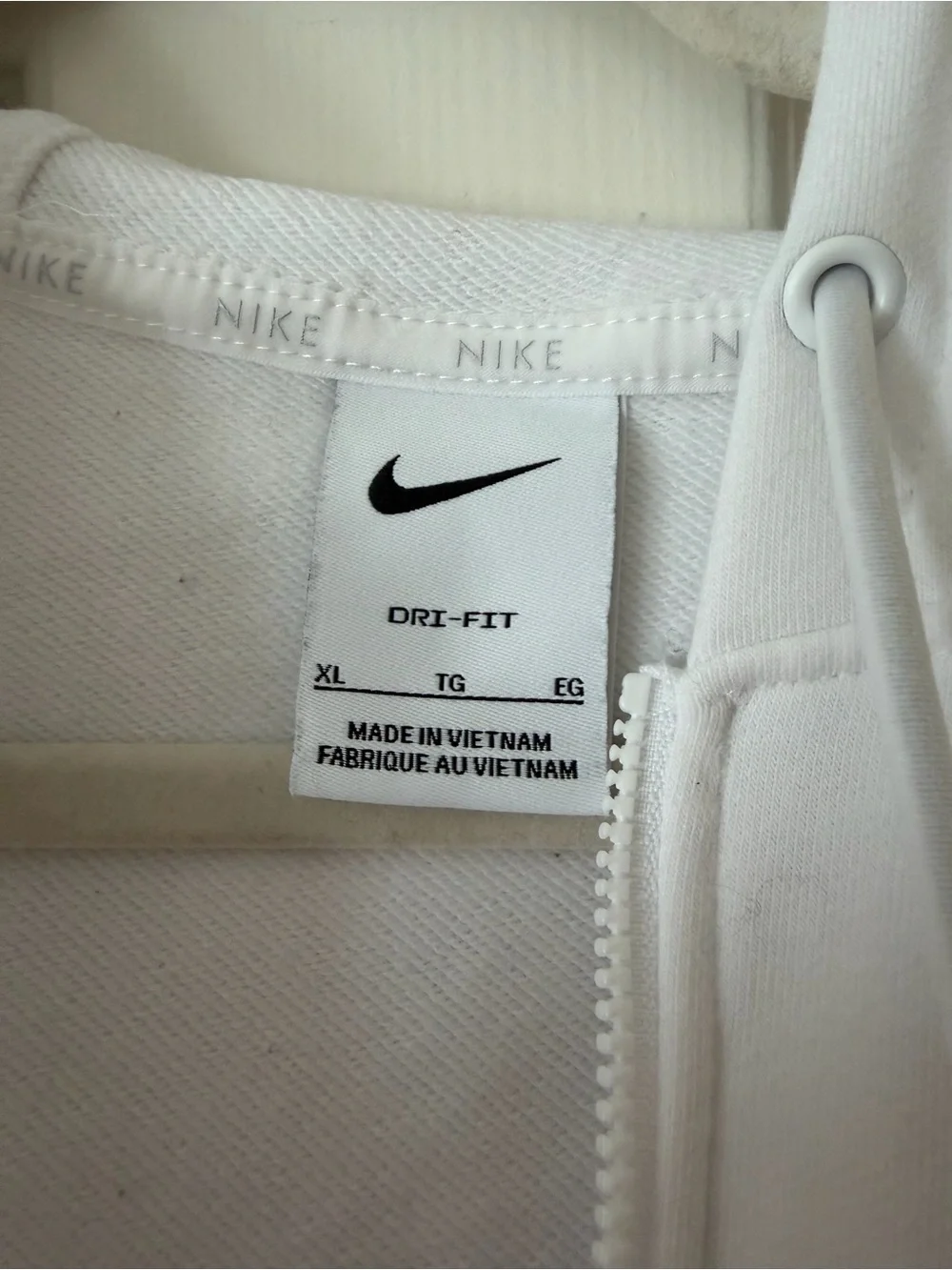 Nike Women’s White Zip-Up Hooded Jacket